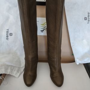 Tsubo Tarian Olivine color, size 10 M/B tall stacked heel boots NWT